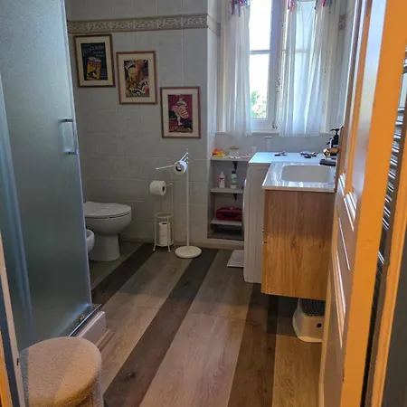 Appartement The Shell - New Interior Look But Same Old Charme 200mt From The Sea With Garden And Parking Nearby