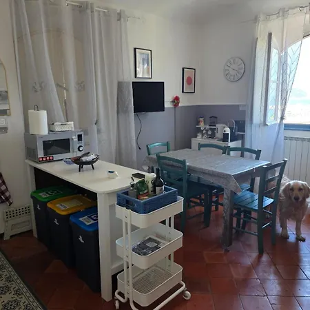 The Shell - New Interior Look But Same Old Charme 200mt From The Sea With Garden And Parking Nearby Appartement