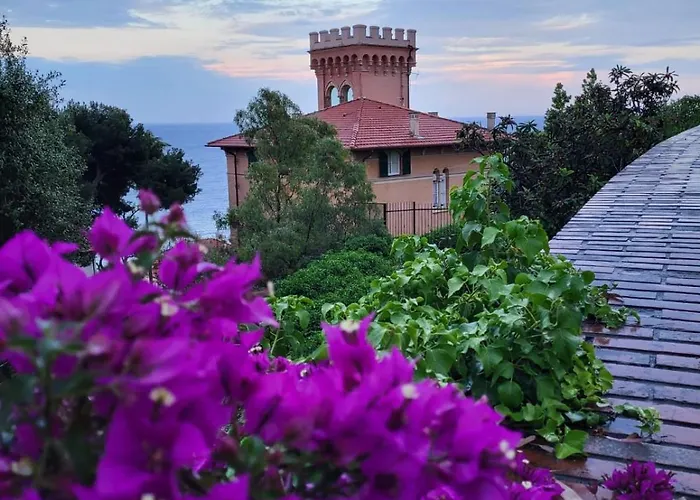 The Shell - New Interior Look But Same Old Charme 200mt From The Sea With Garden And Parking Nearby Διαμέρισμα *